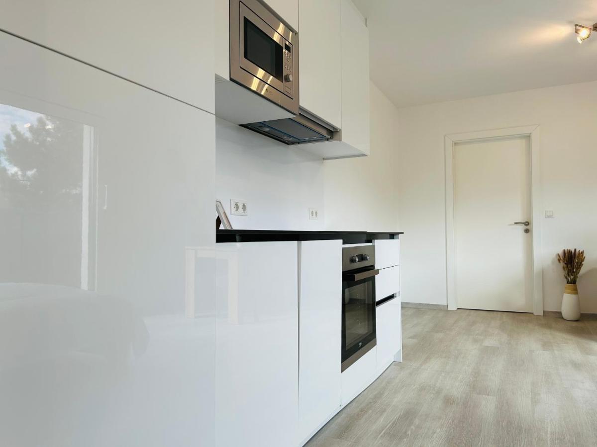 Modern - Free Parking - Balcony Apartment เวียนนา ภายนอก รูปภาพ
