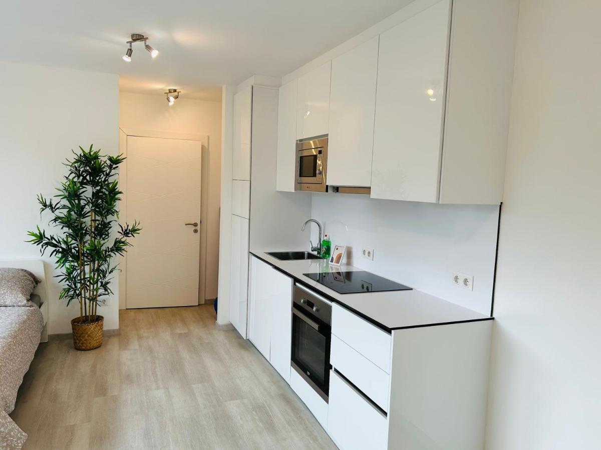 Modern - Free Parking - Balcony Apartment เวียนนา ภายนอก รูปภาพ